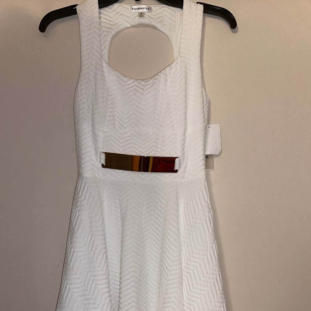 Roommates White Textured Skater Dress